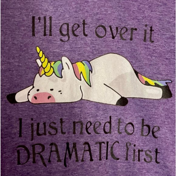 Dramatic Unicorn Purple T Shirt no label I’d say M/L super cute - Picture 3 of 3